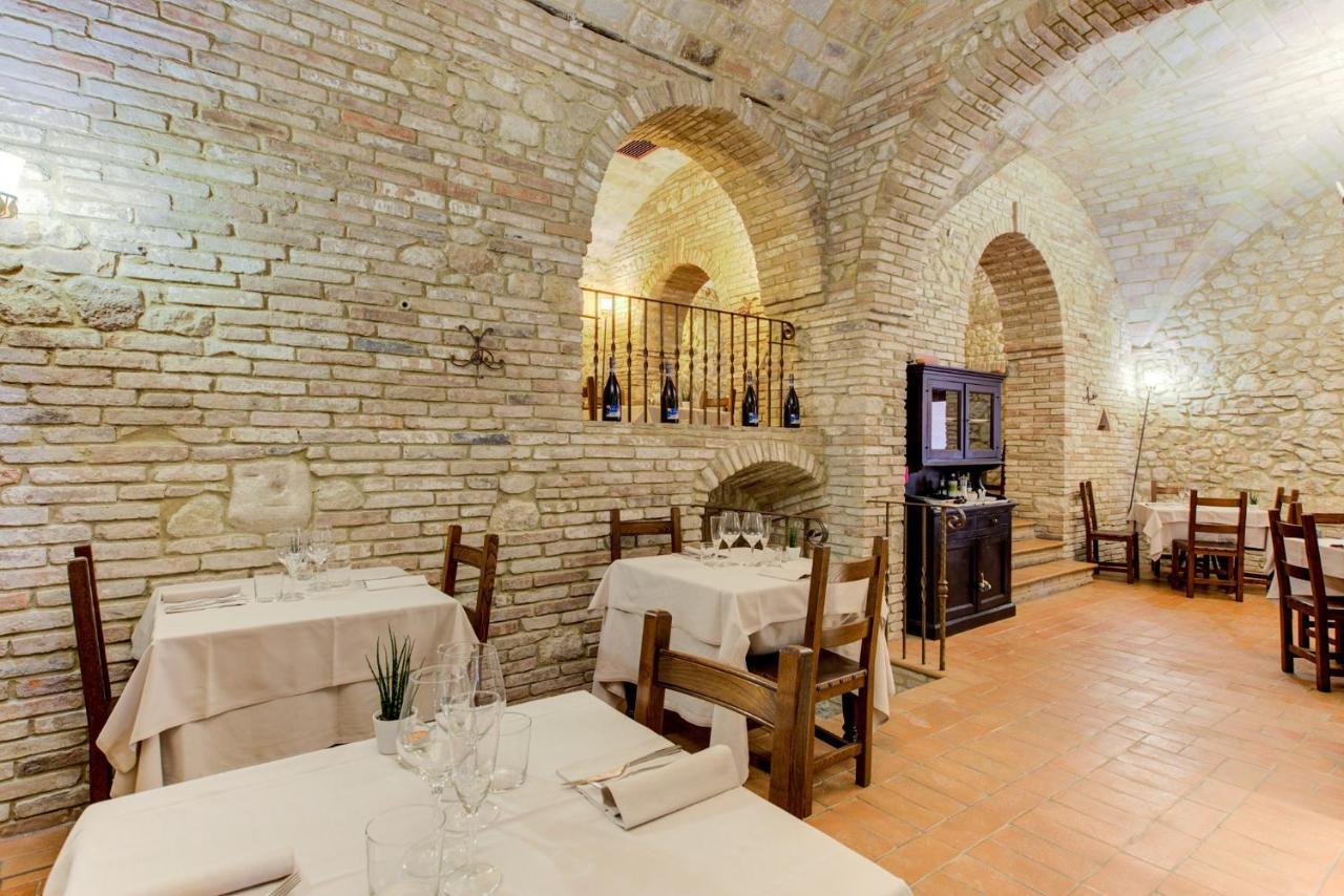 Oste Del Castello Wellness & Bike Hotel Веруккьо Экстерьер фото