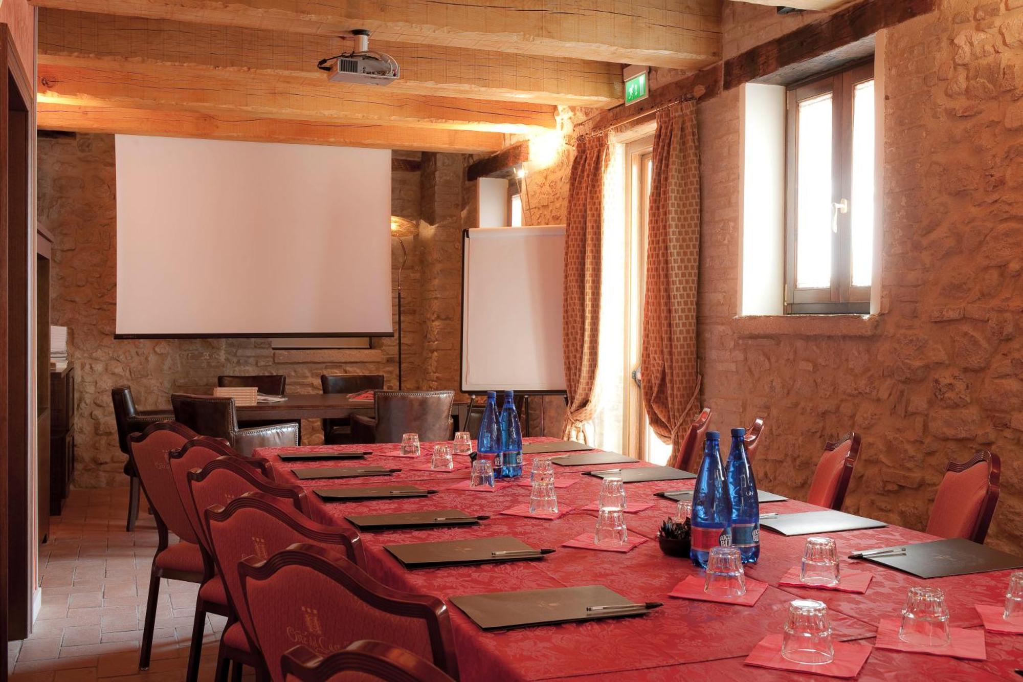 Oste Del Castello Wellness & Bike Hotel Веруккьо Экстерьер фото